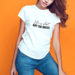 t-shirt-1121-model-c