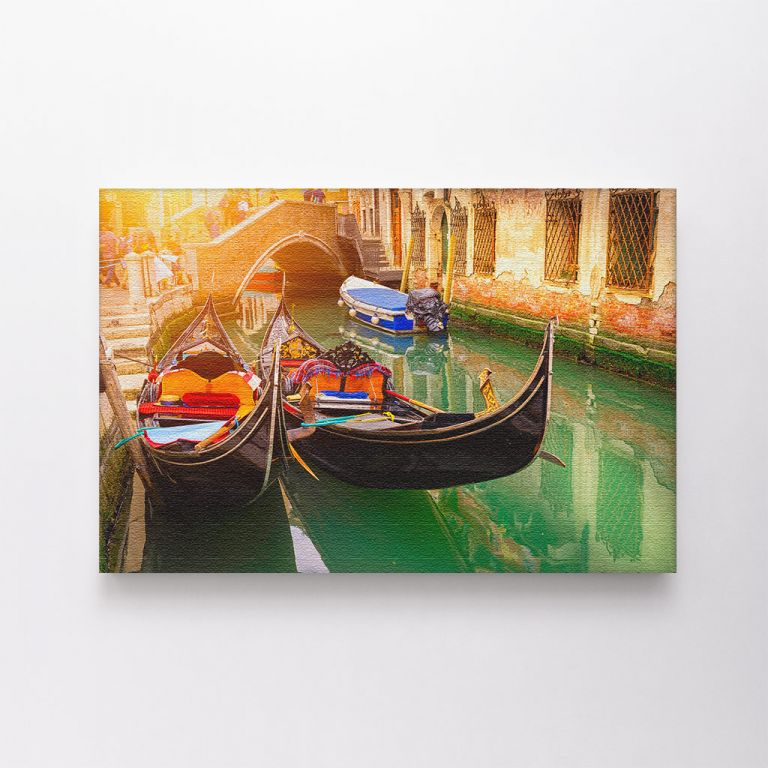 clean-landscape__canvas-01299-postcard-with-venice-gondolas