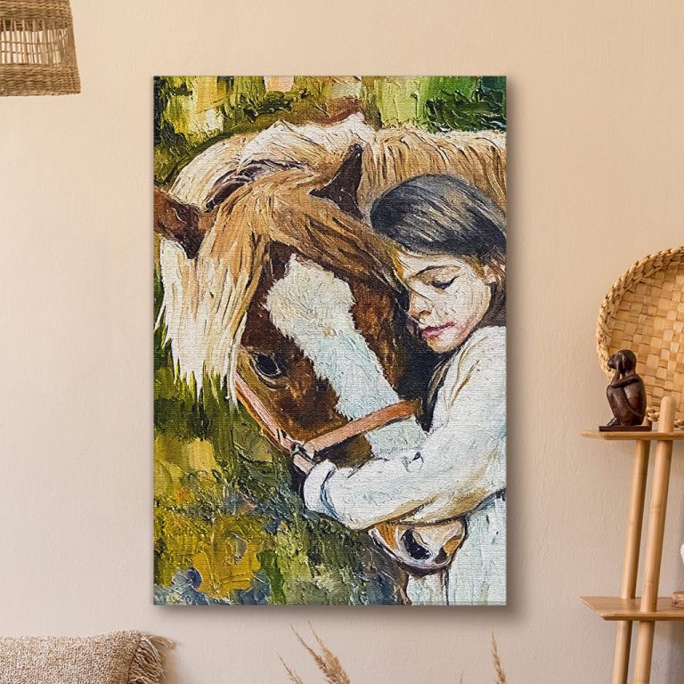 pinakas-se-kamva-kathetos-saloni-v-13501-pretty-little-girl-hugs-her-friend-horse-in-the-bright-summer-day