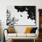 pinakas-se-kamva-orizontios-saloni-p-03602-silhouette-bird-flying-between-two-trees