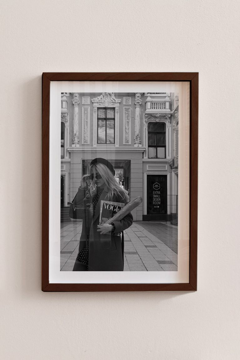 myikona-poster-frame-color-walnut_-00942.jpg