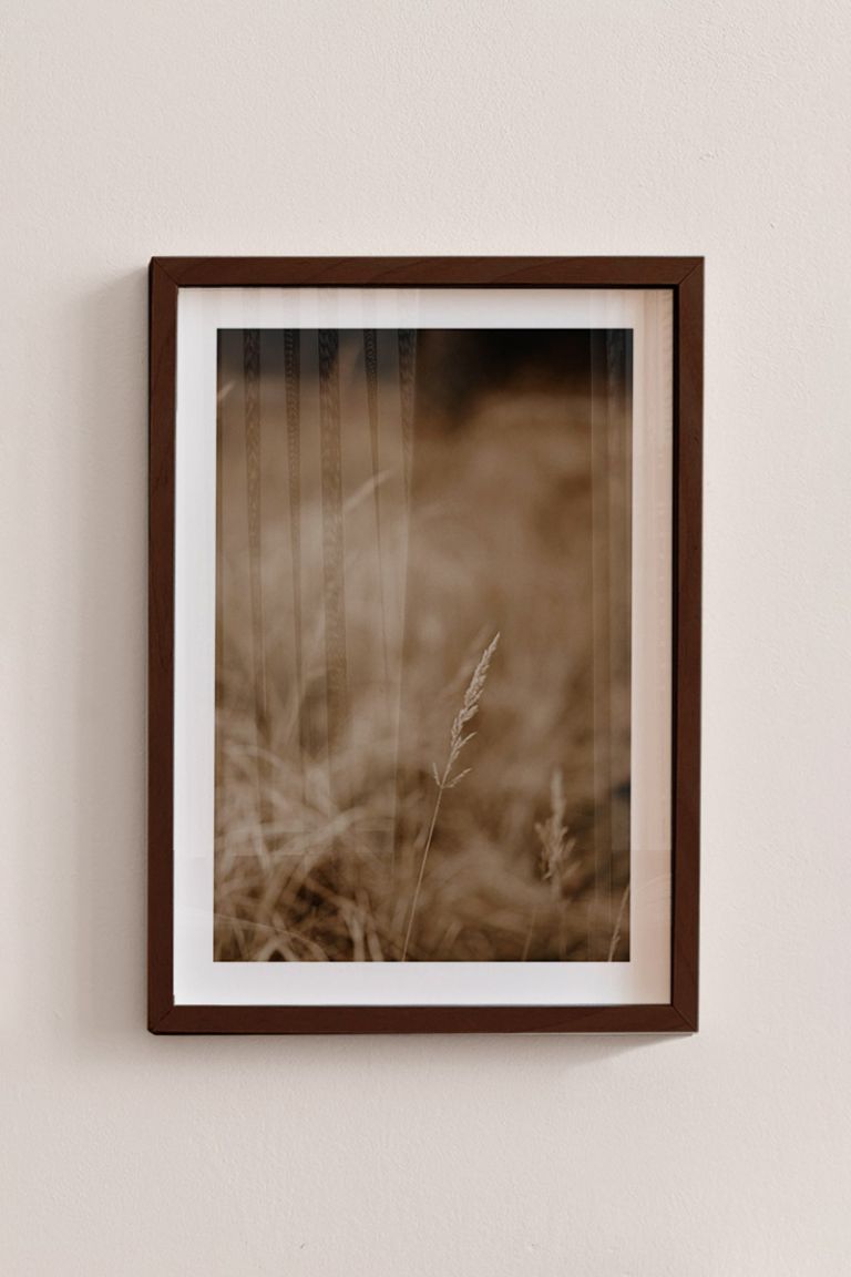 myikona-poster-frame-color-walnut_-00992.jpg