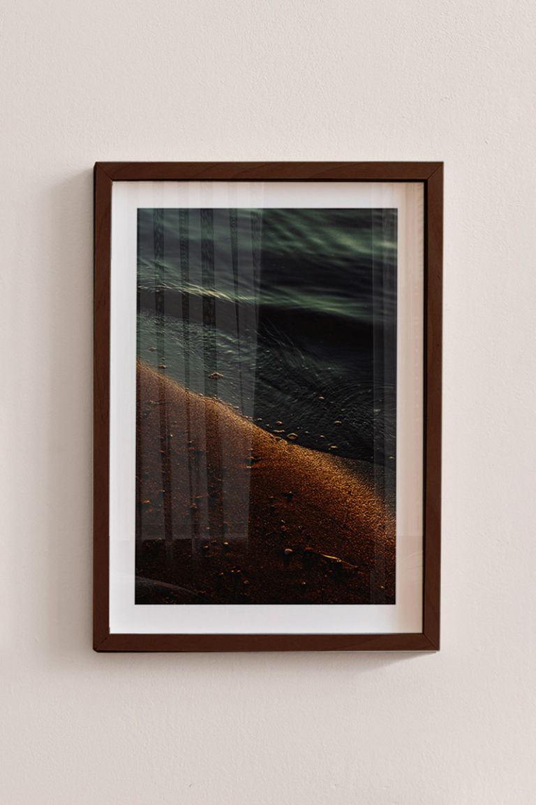 myikona-poster-frame-color-walnut_-01047.jpg