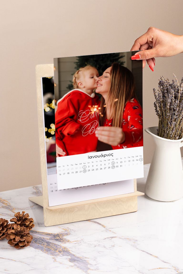 wooden-calendar-plexi-big-portrait-white-c-p3-white