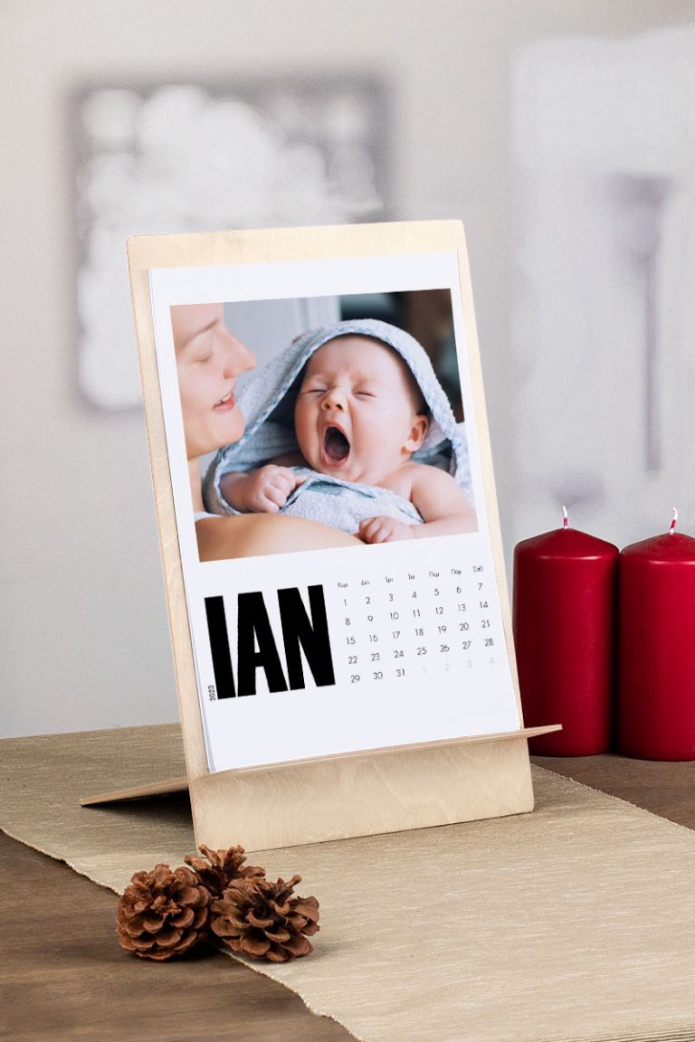 wooden-calendar-plexi-big-portrait-white-d-p3-white