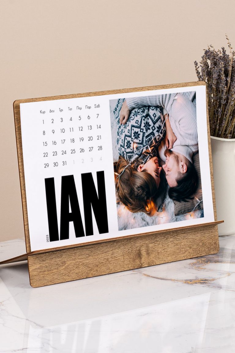 wooden-calendar-plexi-big-shelf-a-0003