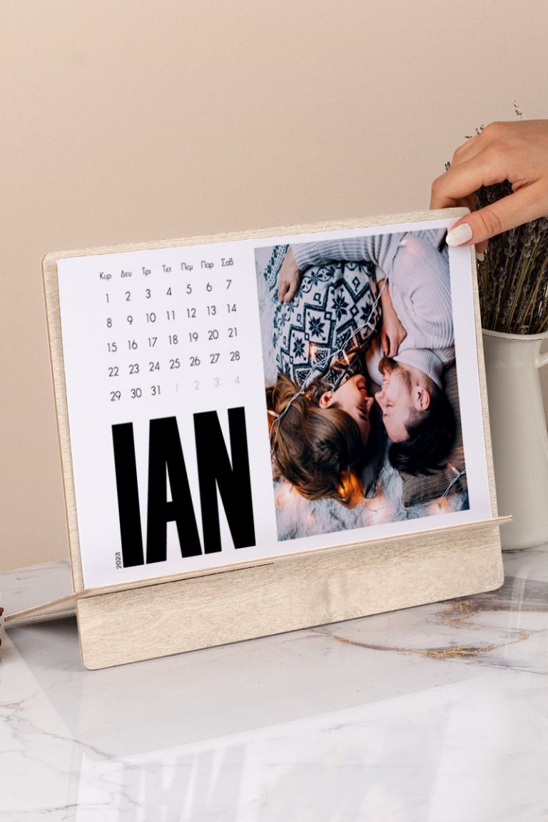 wooden-calendar-plexi-big-shelf-c-white-0003