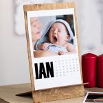 wooden-calendar-plexi-big-shelf-portrait-f-p3-dark