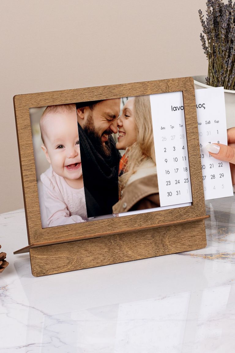 wooden-calendar-plexi-frame-b-0002