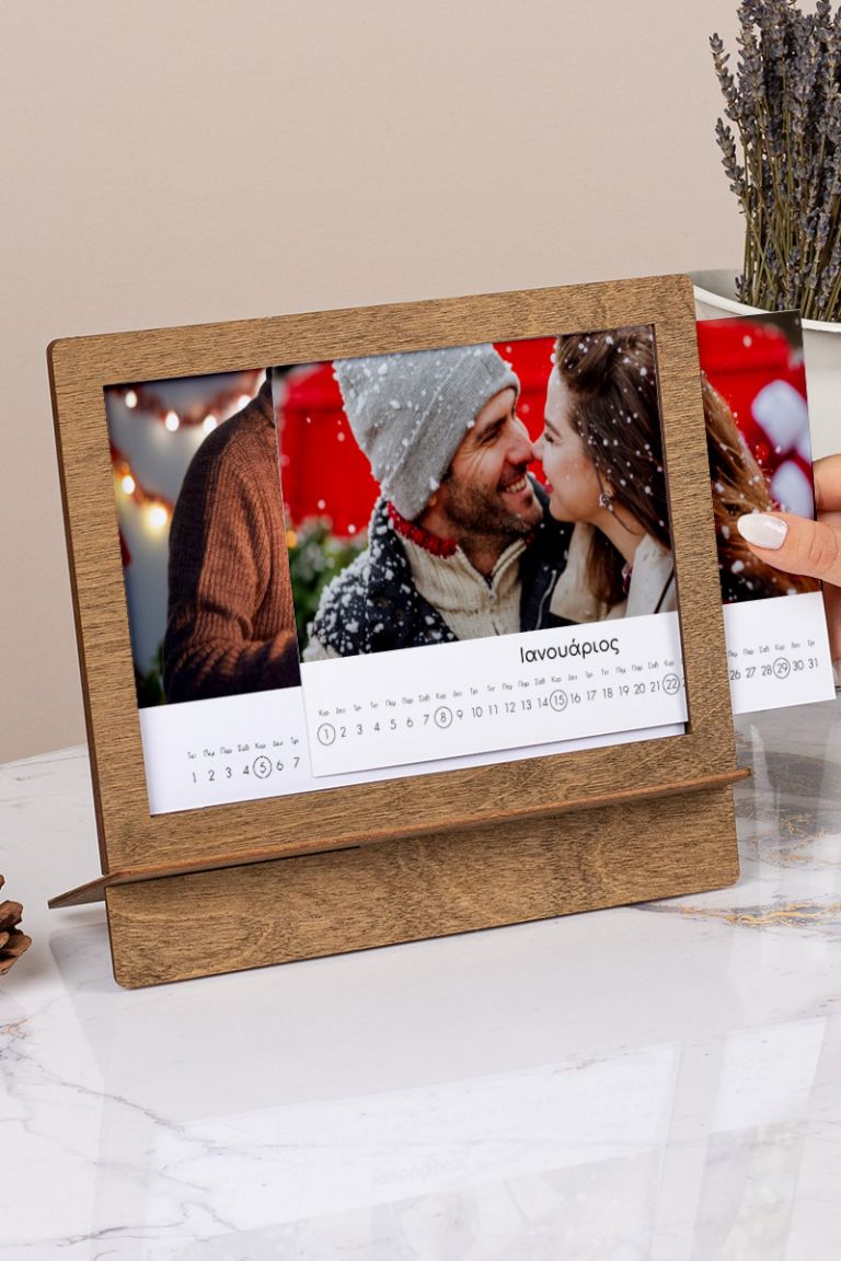 wooden-calendar-plexi-frame-b-0004