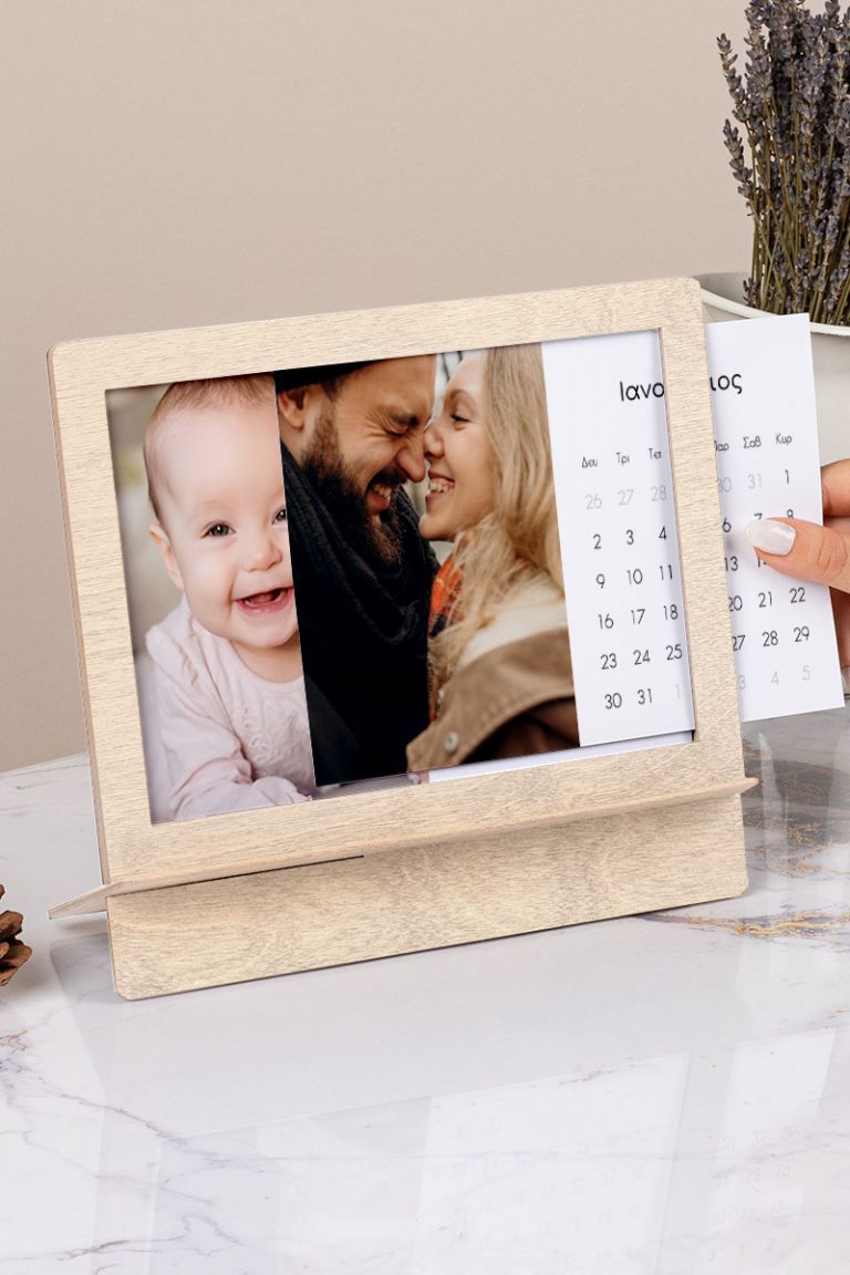 wooden-calendar-plexi-frame-b-white-0002