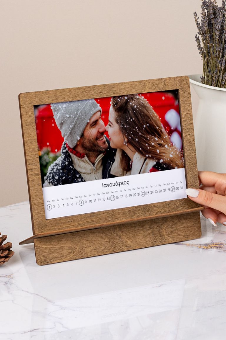 wooden-calendar-plexi-frame-c-0004