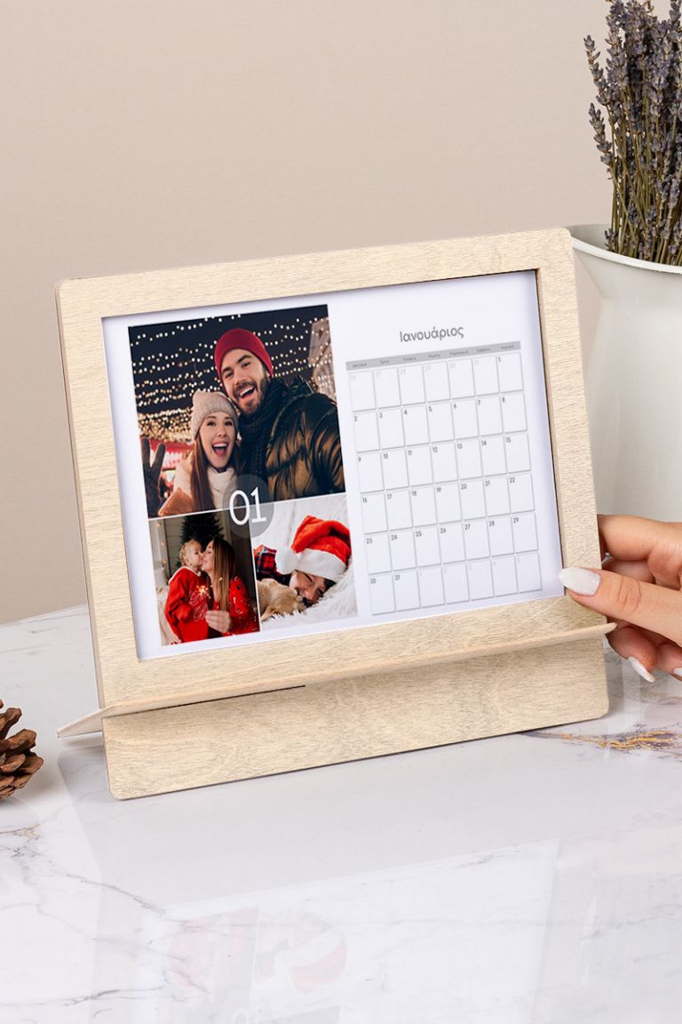 wooden-calendar-plexi-frame-c-white-0001