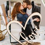 love-photo-stand-portrait-d