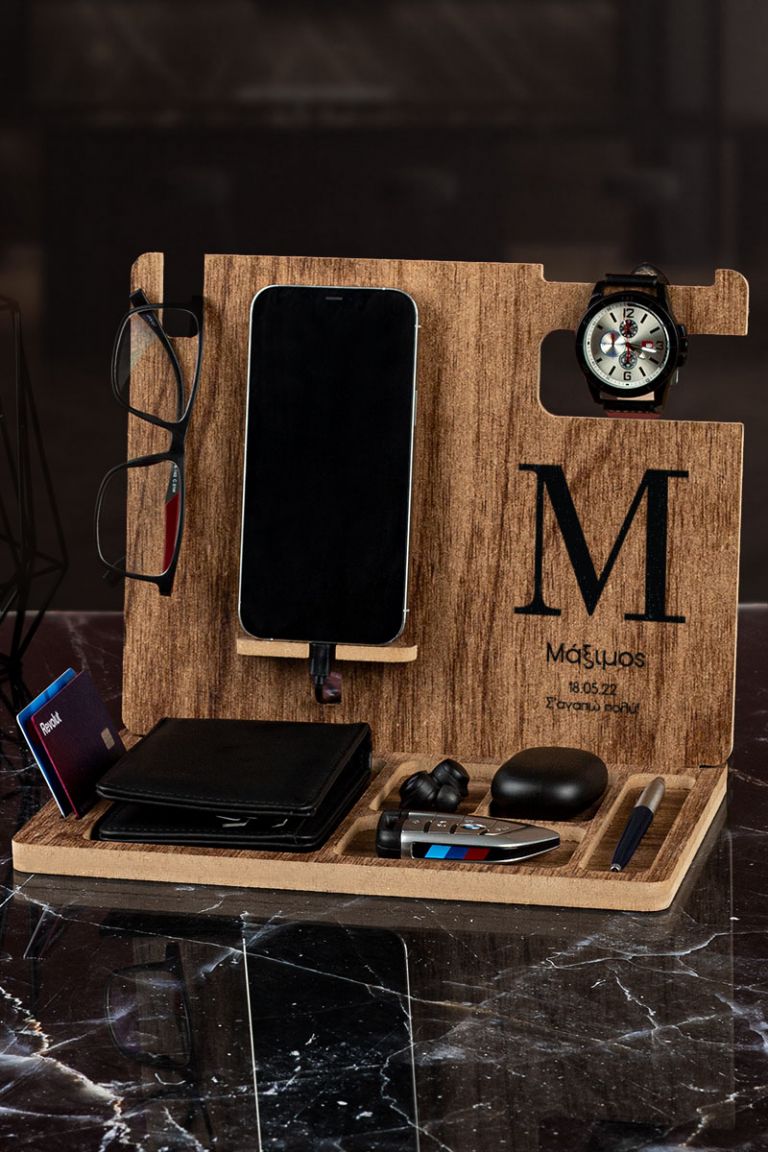 man-dock-station-black-marble-b