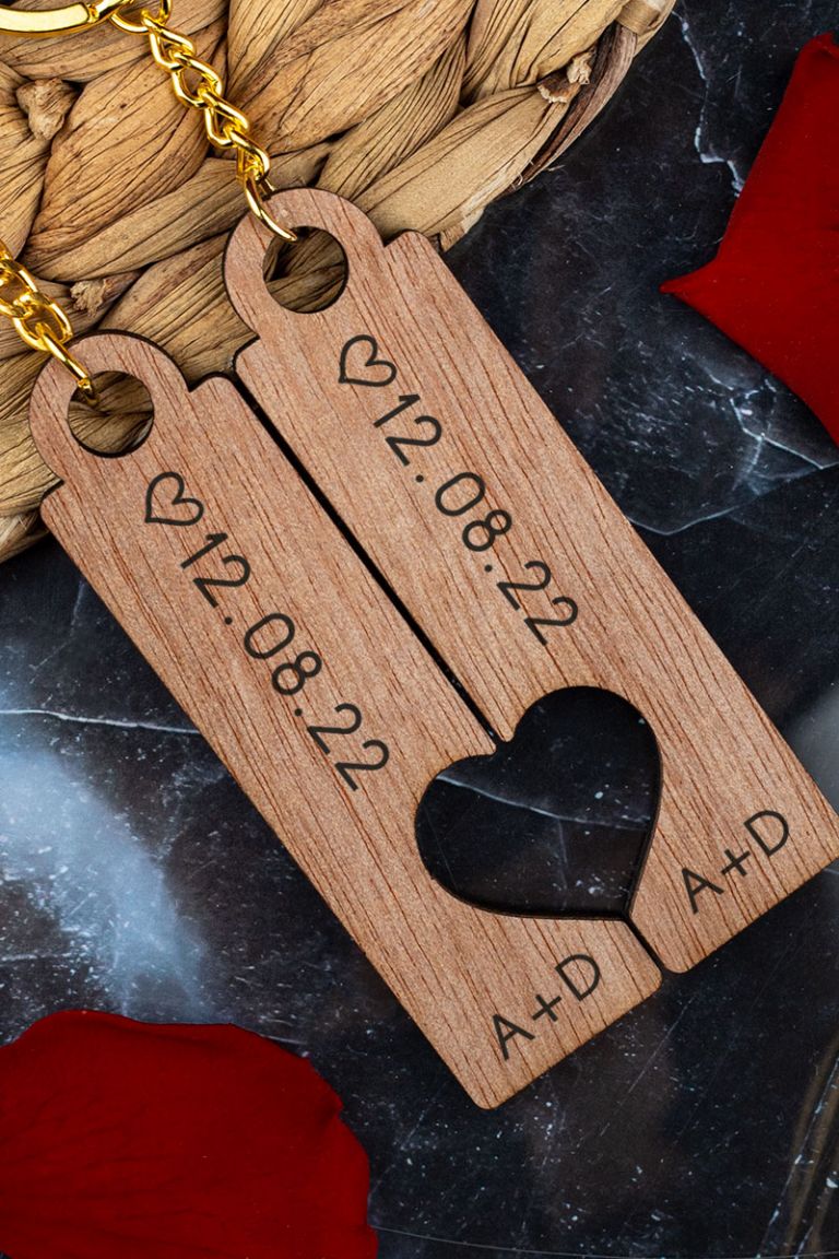 wooden-keychan-valentines-date-b-date