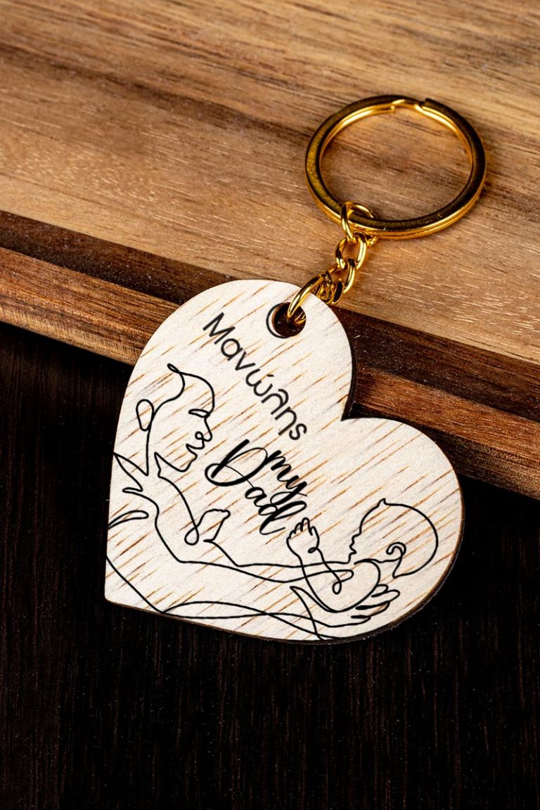 fd-keychain-wooden-heart-d-simple-art