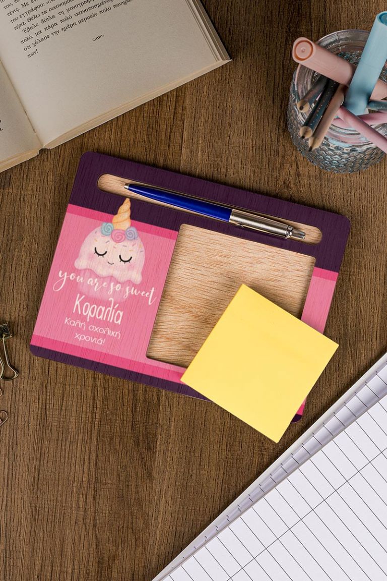 teachers-gifts-myikona-post-it-holder-horizontal-b-Cupcake